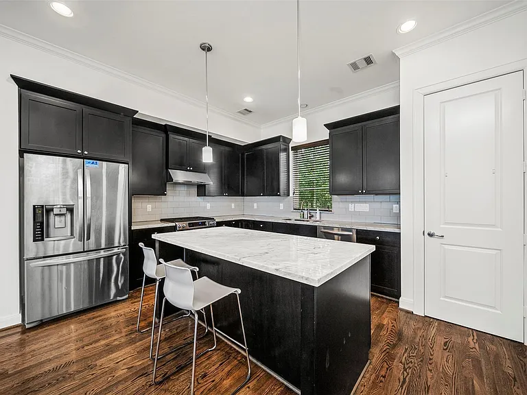 22 Hermann Park Ct — Photo 7