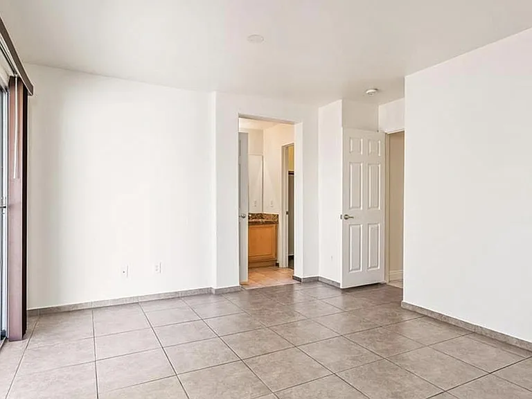 276 Cattlebaron Ter — Photo 12