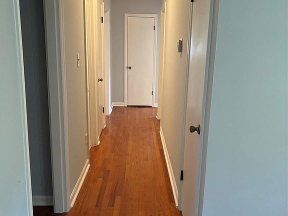 5th image of 6230 Cross Creek Ln