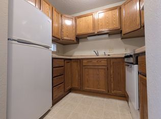 1100 Grove St APT 2, Cedar Falls, IA 50613