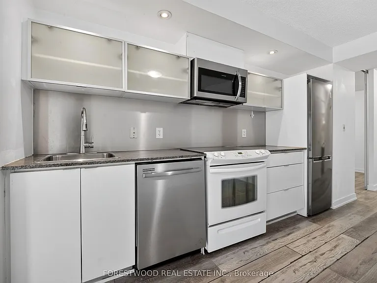 4K Spadina Ave #1716 — Photo 10