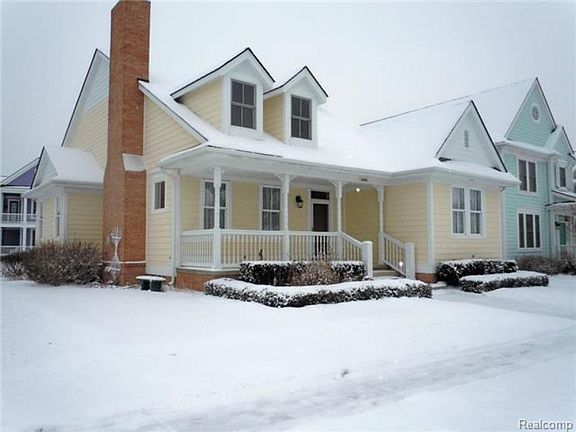 2nd image of 50550 Coolidge St #335