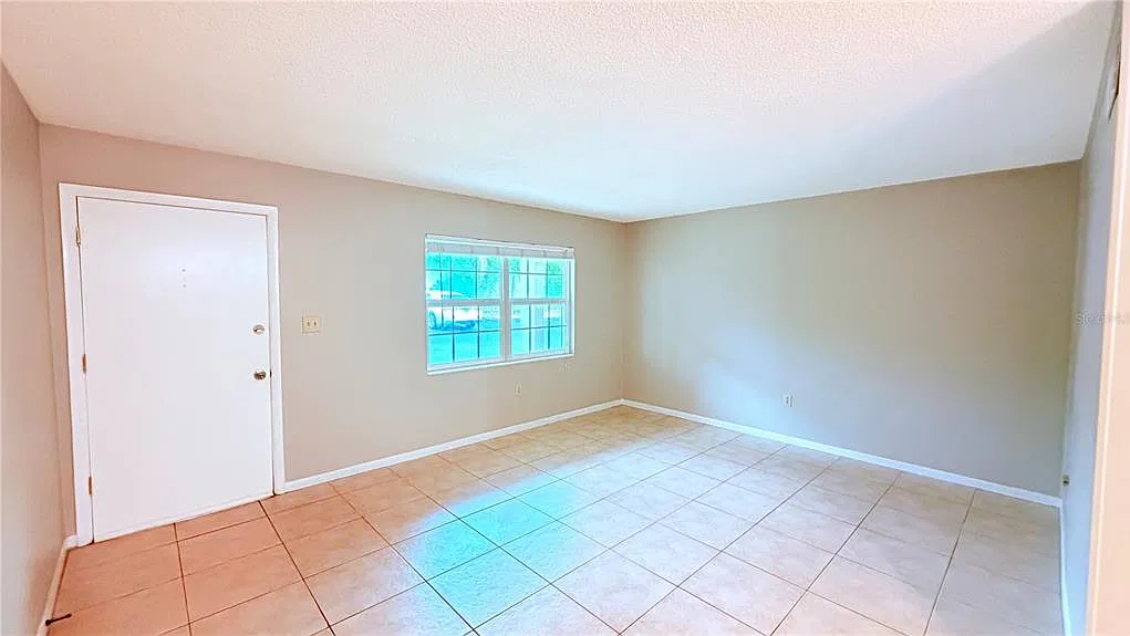1 bed, 1.0 bath, 645 sqft, $1,099 — Photo 3