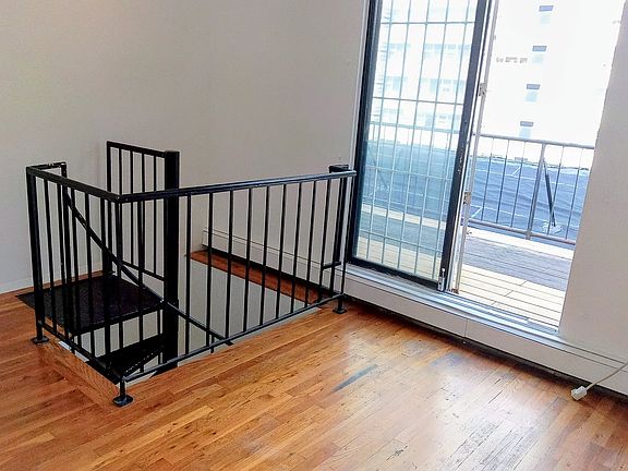 5th image of 1306 2nd Ave APT 4FN