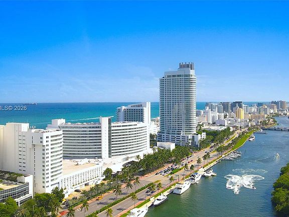 5th image of 4401 Collins Ave #1007