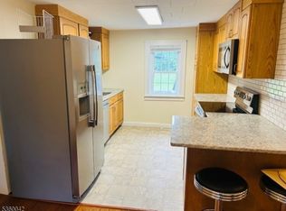 3177 State Route 94, Hamburg, NJ 07419