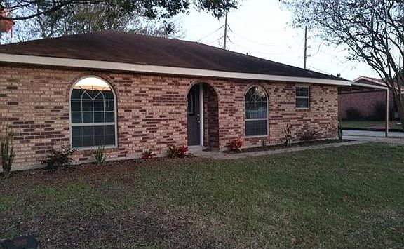 2nd image of 116 Stephen Dr