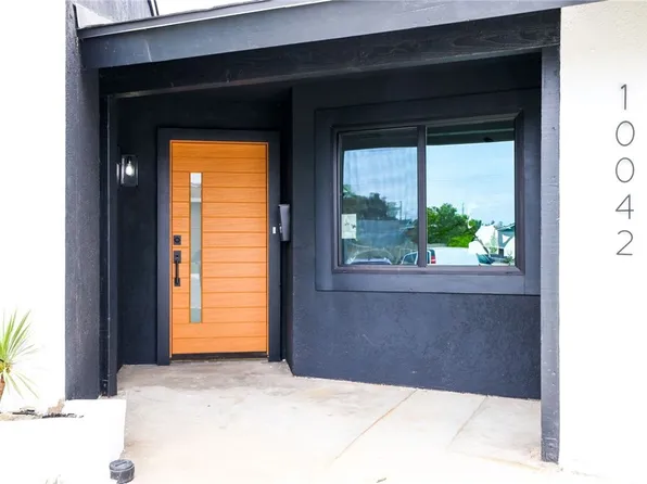 10042 Starboard Cir, Huntington Beach, CA 92646