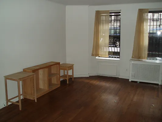 Rented by JK Dansar Corp | media 16