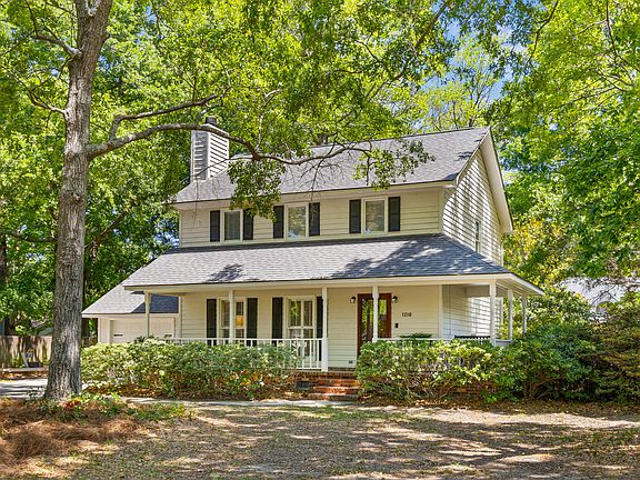 3rd image of 1216 Myrick Rd