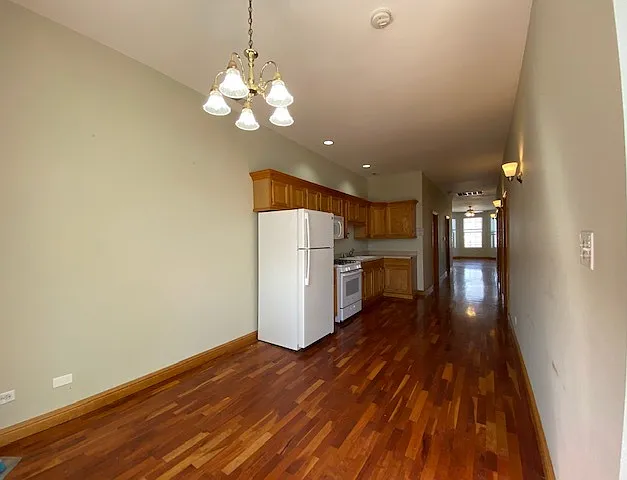 4219 S Union Ave — Photo 1
