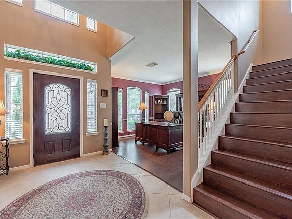3rd image of 25014 Falcon Hollow Ln