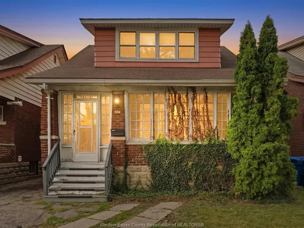 497 Rankin Ave, Windsor, ON N9B 2R6