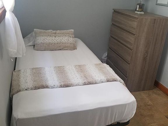 5th image of 4743 S Seeley Ave APT 1