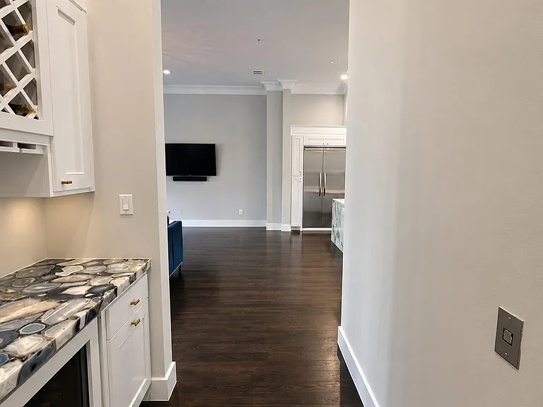 2211 Worthington St — Photo 7