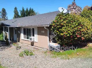 853 River Bend Rd, Roseburg, OR 97471