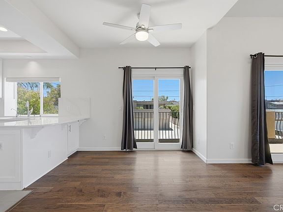 4th image of 2515 Carnegie Ln #A