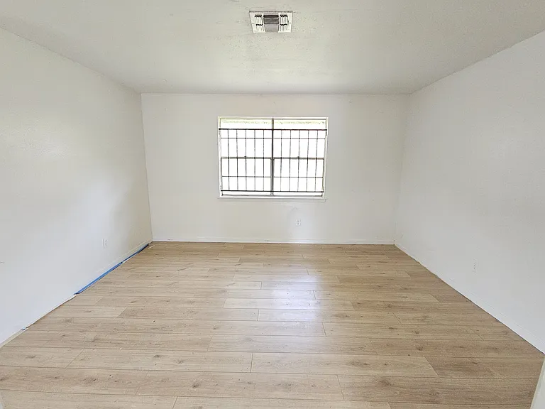 11023 Linvale Dr — Photo 12