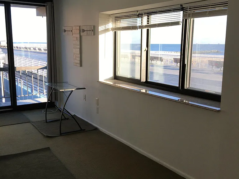 750 W Broadway #2R — Photo 14