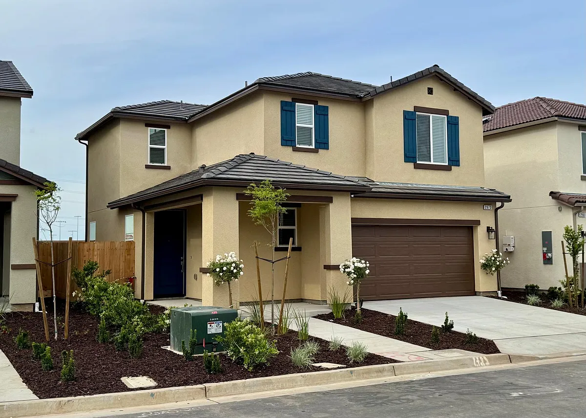 Building Photo - 2973 E Escarpa Dr