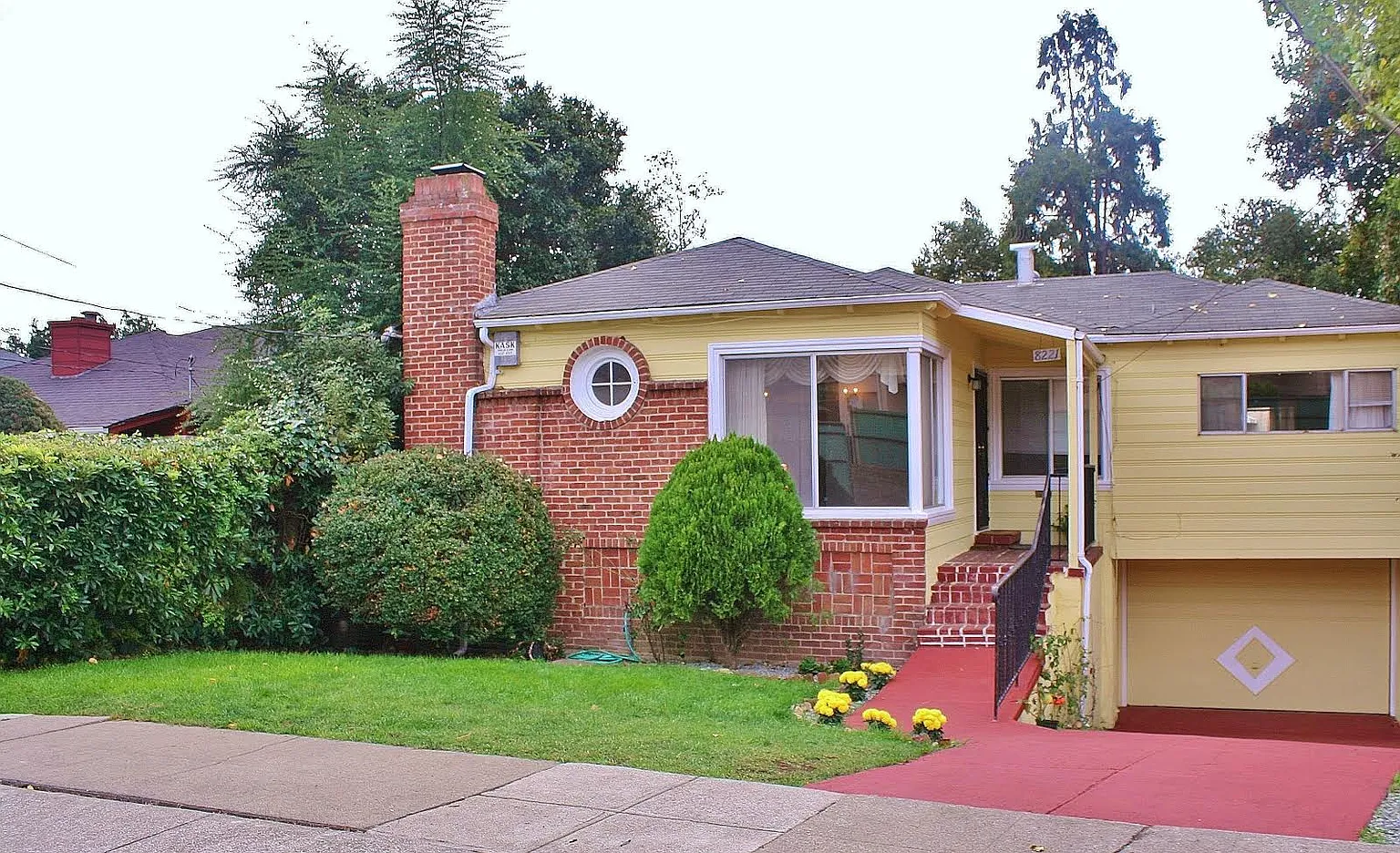 8221 Aster Ave photo 1
