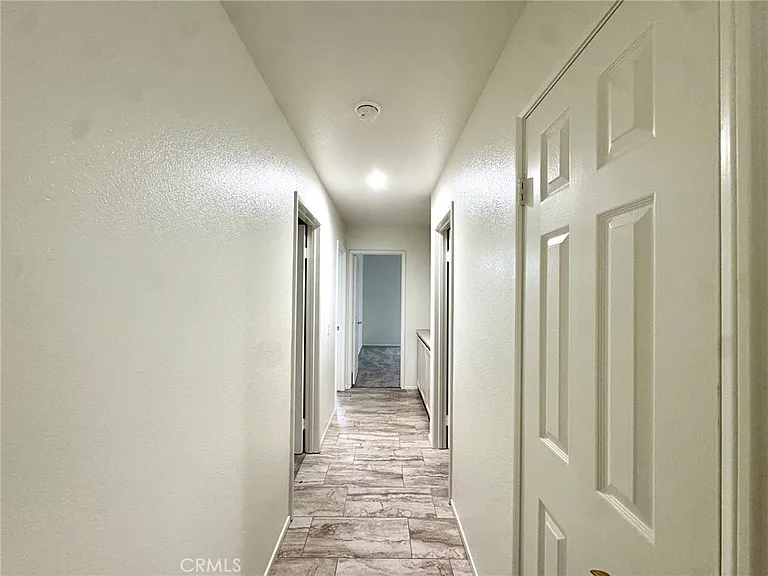 12789 Yorkshire Dr — Photo 22
