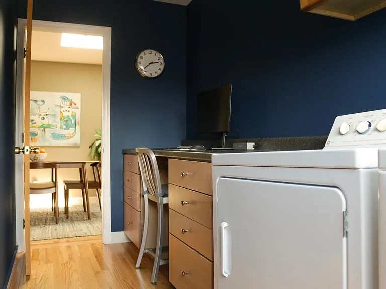 2115 Ashwood Ave #B — Photo 10