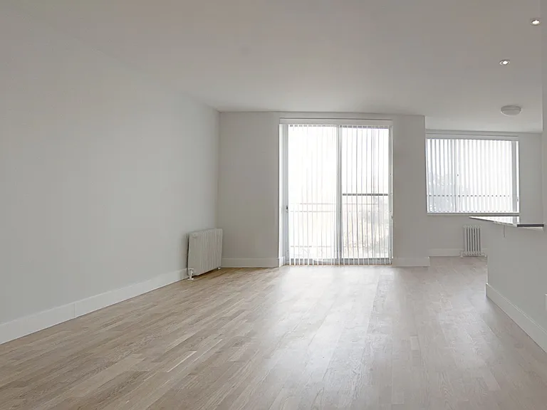 501 Kingston Rd — Photo 3
