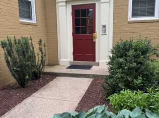 6606 10th St UNIT B2, Alexandria, VA 22307