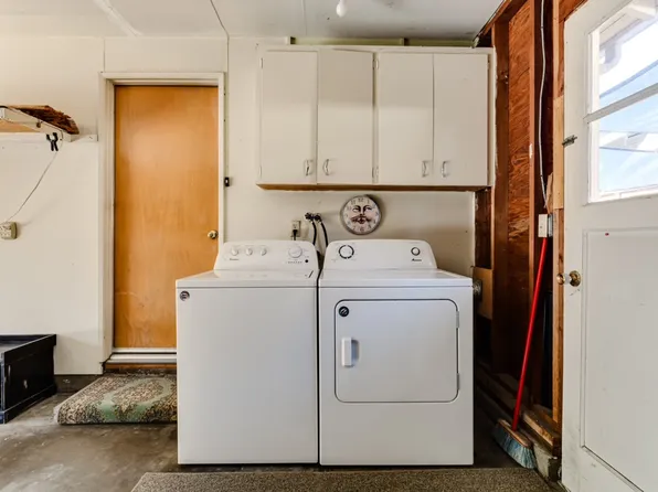 2801 Ferndale Dr, Eugene, OR 97404