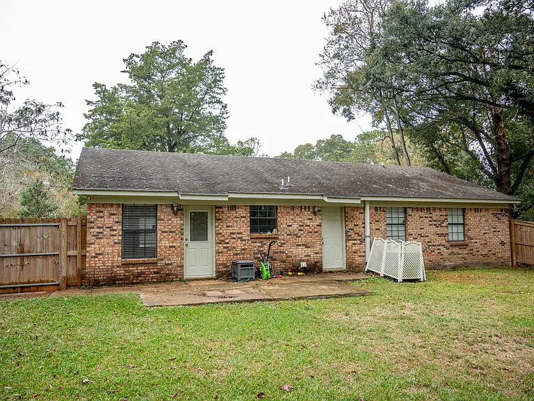 9151 McFarland Ct — Photo 18