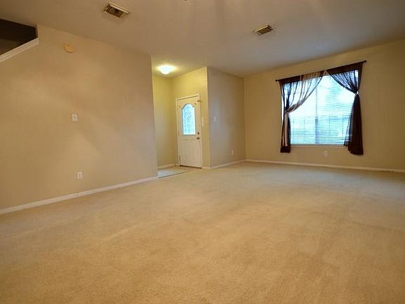 5th image of 21919 Holly Branch Dr