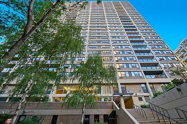 1st image of 70 W 95th St APT 25G
