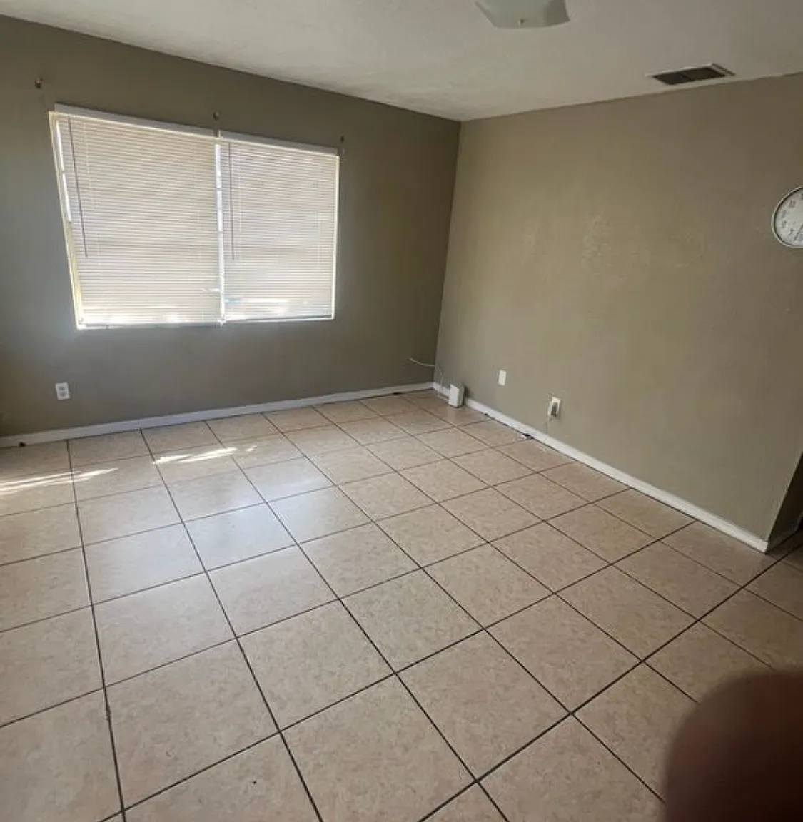 2 bed, 800 sqft, $1,200 — Photo 4