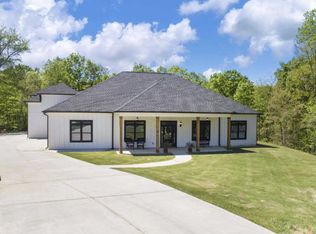 93 Grove Dr, Dallas, GA 30132