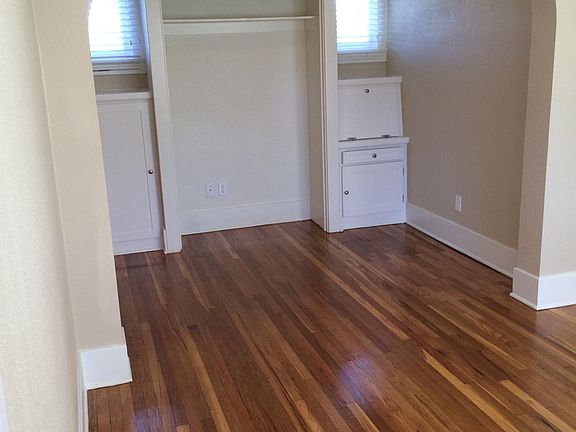 5th image of 3726 1/2 Park Blvd