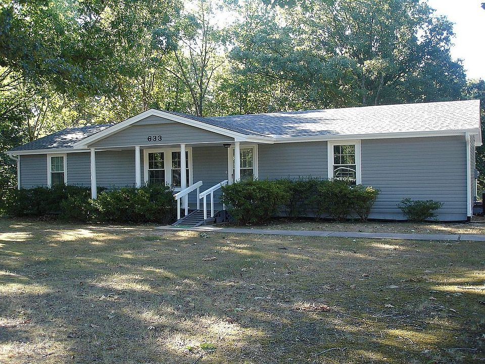 1st image of 633 W Lancashire Blvd