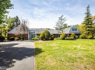 12 Millstream Rd, Cream Ridge, NJ 08514