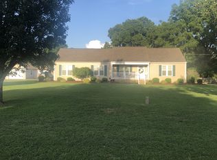 40 Shackelford Rd, Loretto, TN 38469