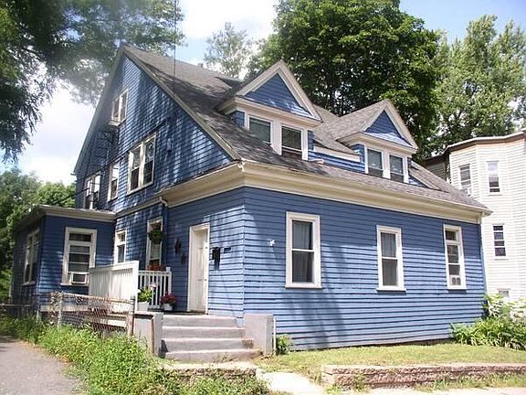 4th image of 11 Glade Ave #2