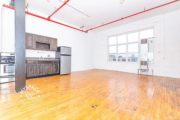 Rented by MySpaceNYC | media 11