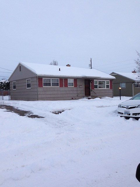 1st image of 616 Ash St