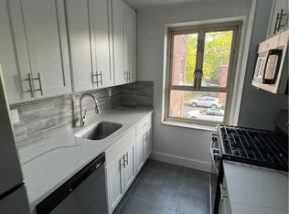 (Undisclosed Address), Fresh Meadows, NY 11365