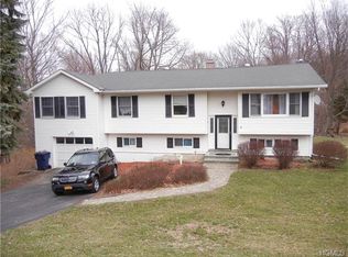 16 Sears Rd, Monroe, NY 10950