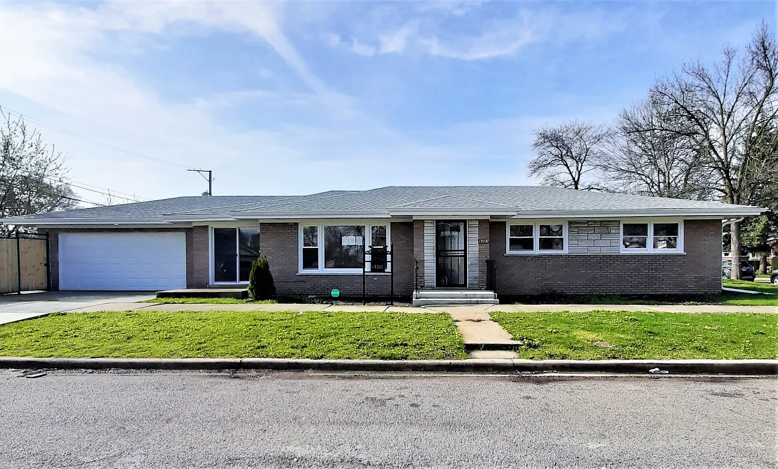 9301 S Parnell Ave photo 1