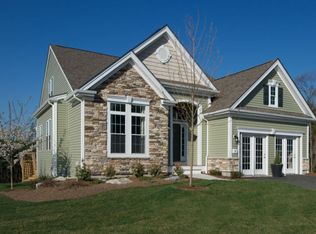 10 Spicebush Ct, Hopkinton, MA 01748