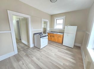 18-19 40th St #304, Irvington, NJ 07111