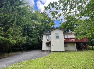1710 Gordon Ln, Tobyhanna, PA