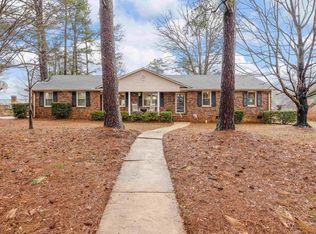 101 Perry Dr, Boiling Springs, SC 29316