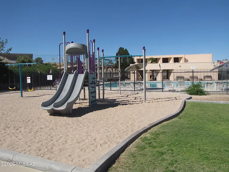 9946 E Leila Dr — Photo 26